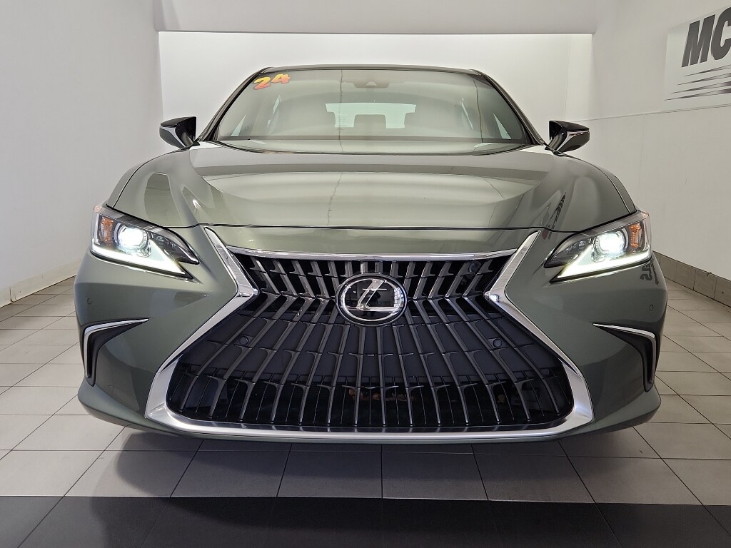 Used 2024 Lexus ES 350 Sedan