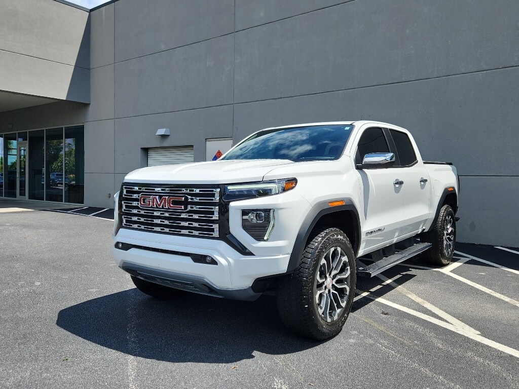 Used 2024 GMC Canyon Denali Truck Crew Cab
