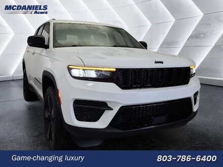 2023 Jeep Grand Cherokee Laredo SUV
