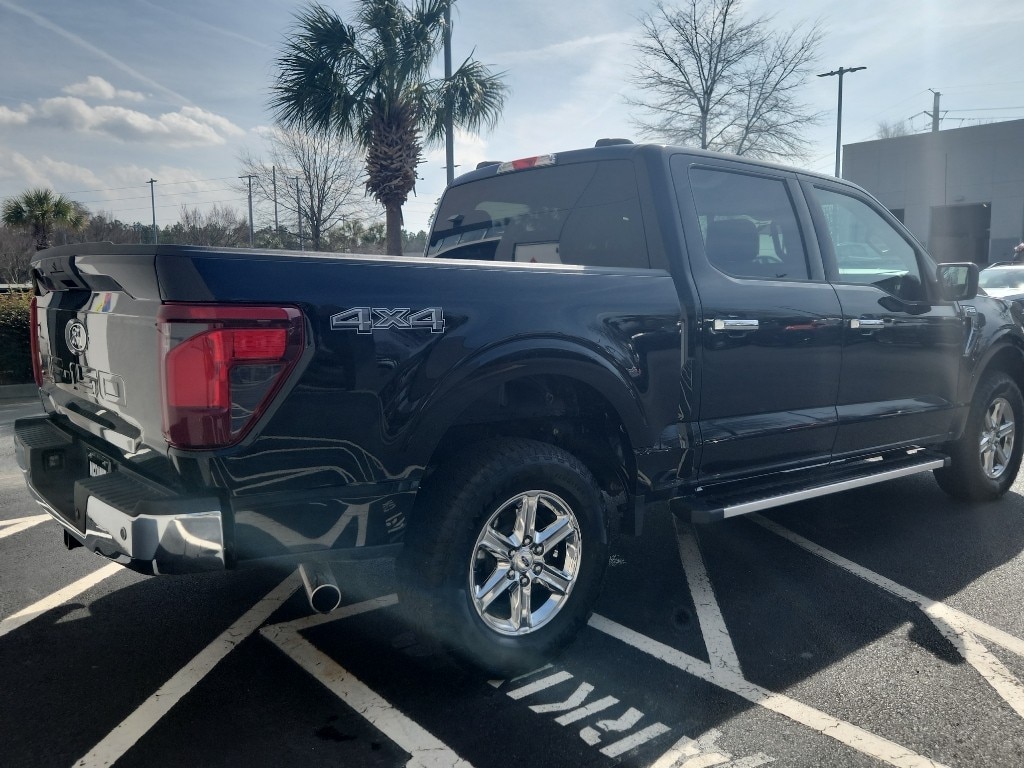 Used 2025 Ford F-150 XLT Truck SuperCrew Cab