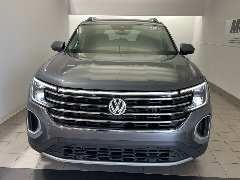 Certified 2025 Volkswagen Atlas 2.0T SE w/Technology SUV