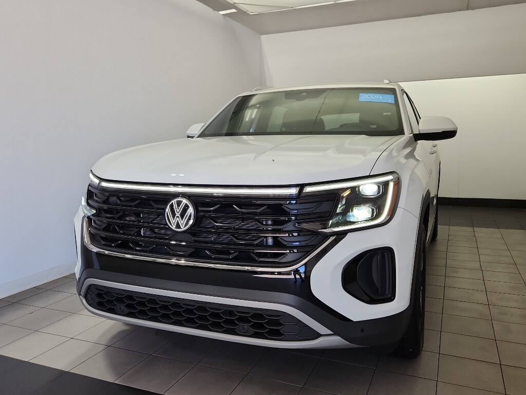 Certified 2024 Volkswagen Atlas Cross Sport 2.0T SE w/Technology SUV