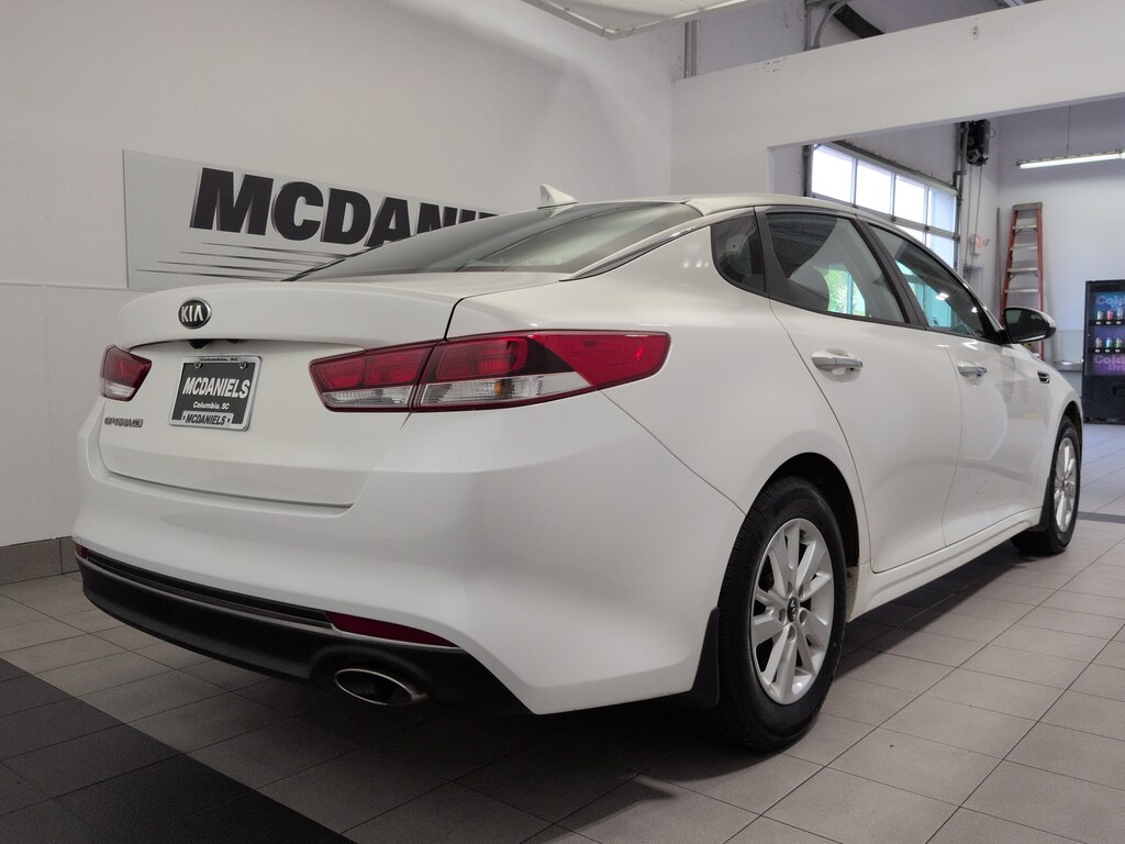 Used 2017 Kia Optima LX Sedan