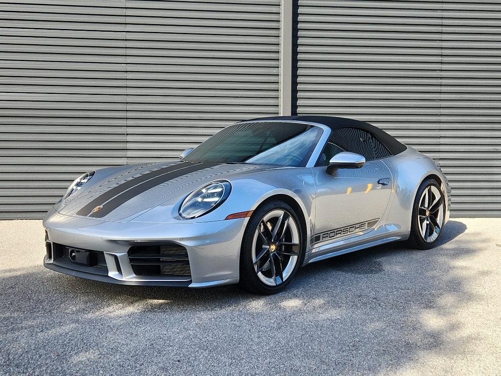 2025 Porsche 911 Convertible 