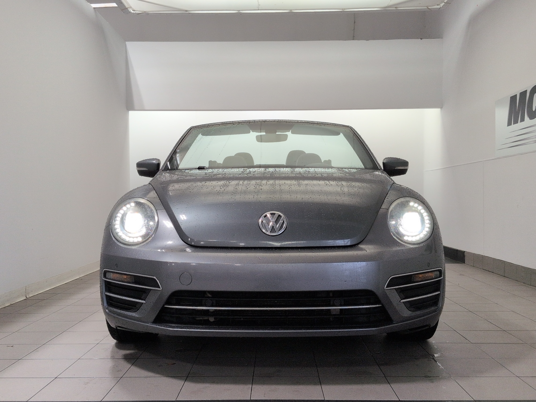 3VW517AT5HM824568