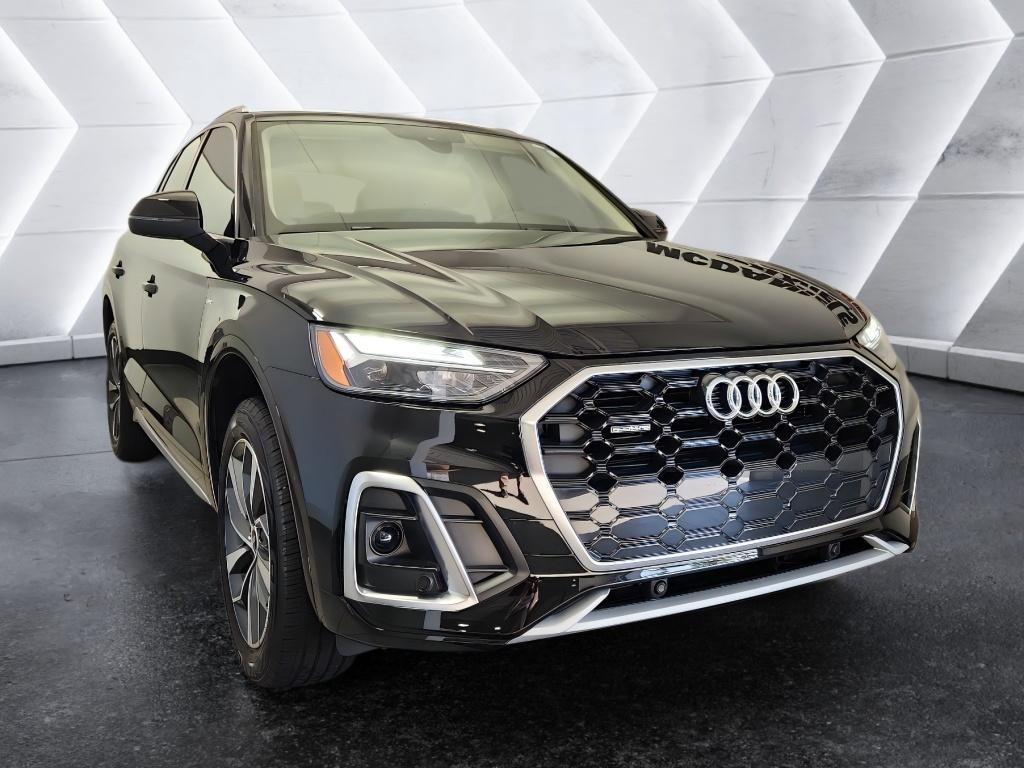 2023 Audi Q5 45 Premium's photo