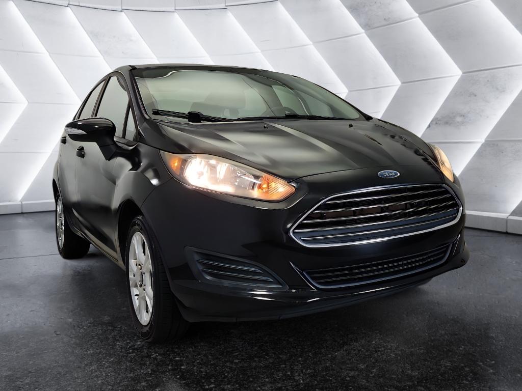 2016 Ford Fiesta SE Sedan's photo
