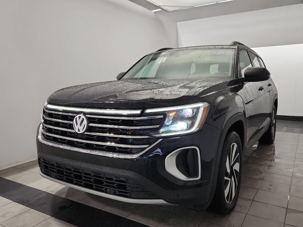 Certified 2025 Volkswagen Atlas 2.0T SE w/Technology SUV