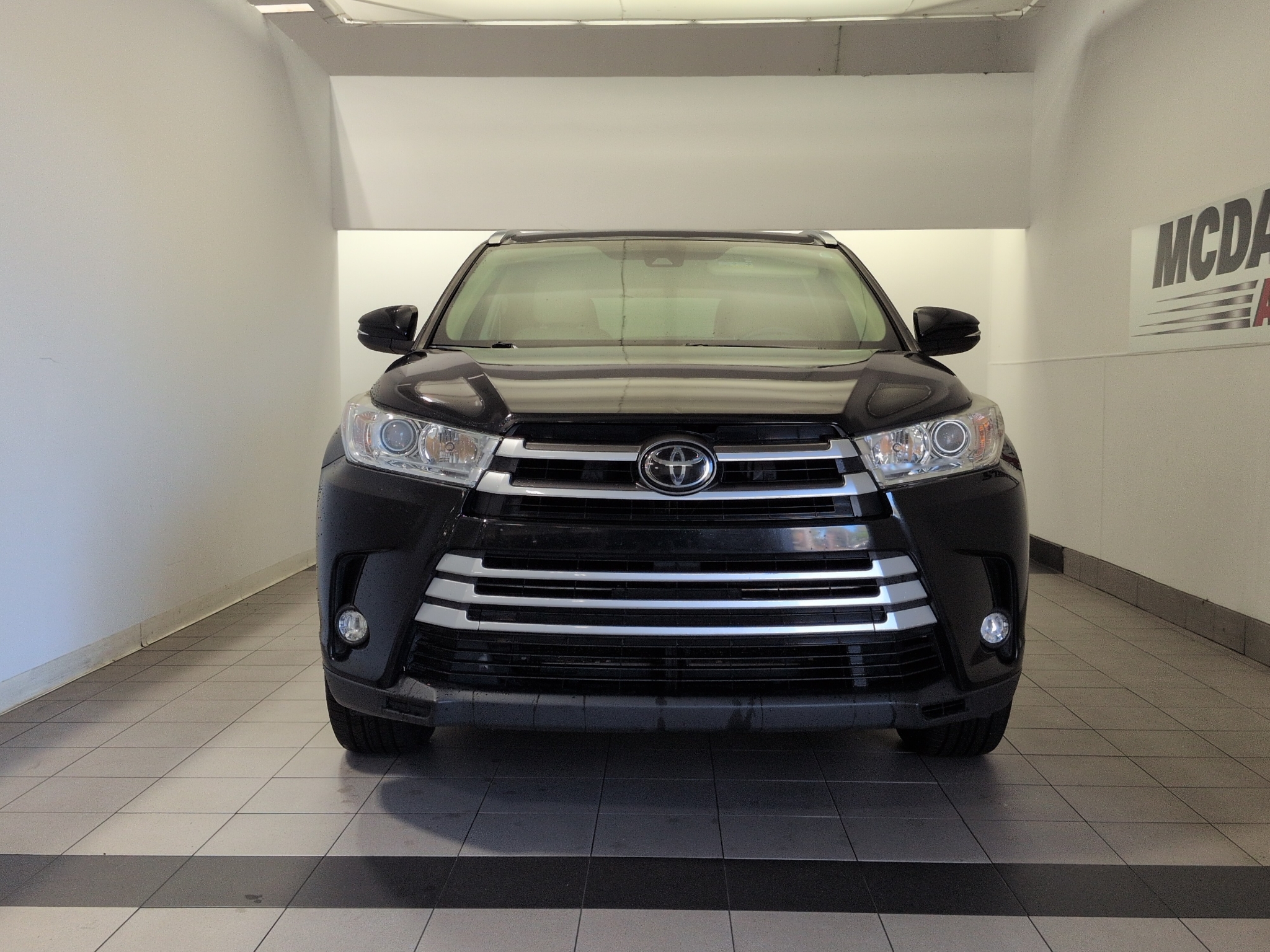 Used 2017 Toyota Highlander XLE V6 SUV