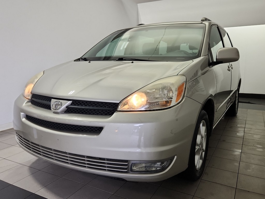 Used 2005 Toyota Sienna XLE Van