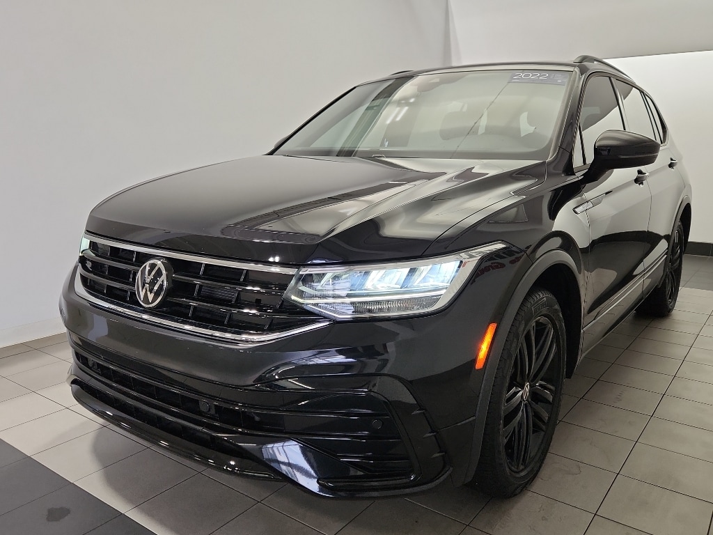 Certified 2022 Volkswagen Tiguan 2.0T SE R-Line Black SUV