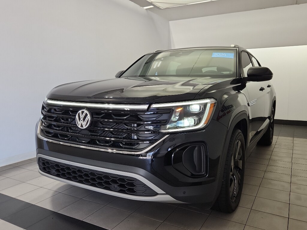Certified 2024 Volkswagen Atlas Cross Sport 2.0T SE w/Technology SUV