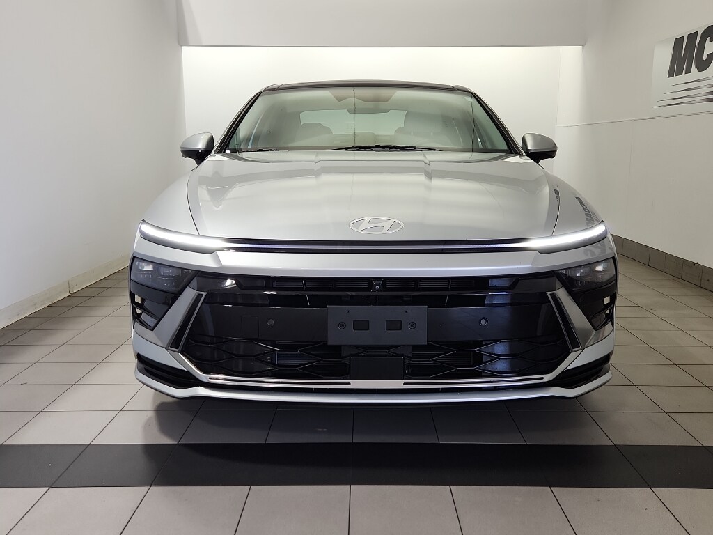 2024 Hyundai Sonata Hybrid Limited photo 3