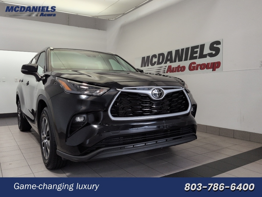 Used 2023 Toyota Highlander XLE SUV