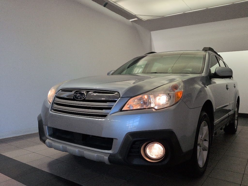 Used 2013 Subaru Outback 2.5i Limited (CVT) SUV