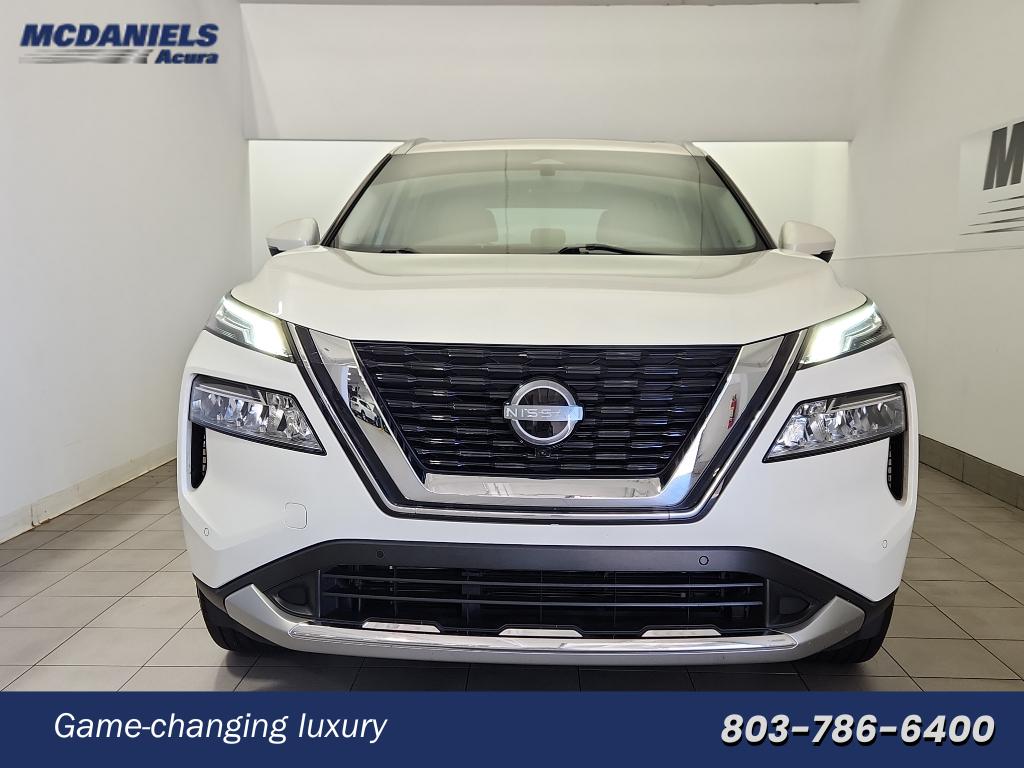 2023 Nissan Rogue Platinum's photo