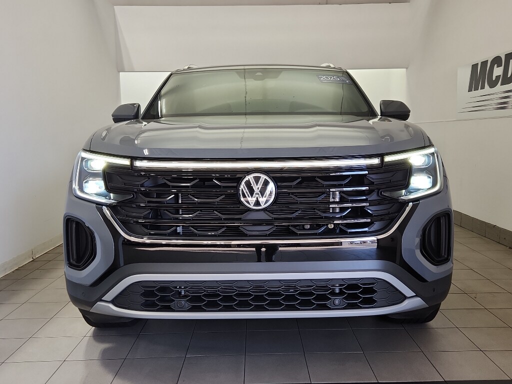 Certified 2025 Volkswagen Atlas Cross Sport 2.0T SE w/Technology SUV