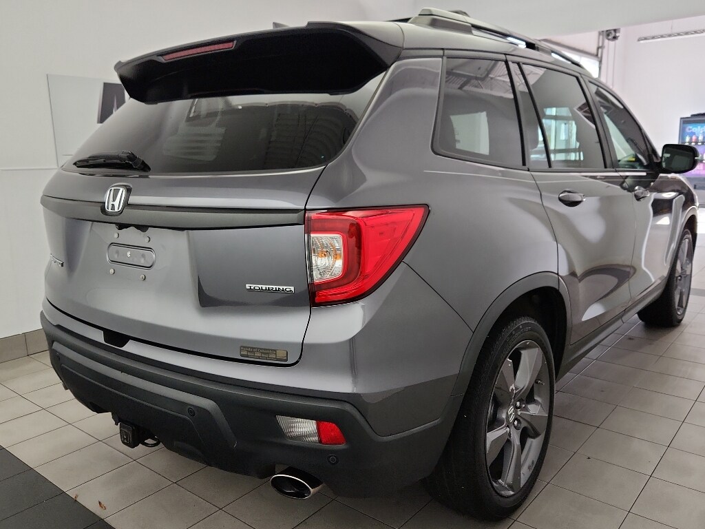 2019 Honda Passport Touring photo 3