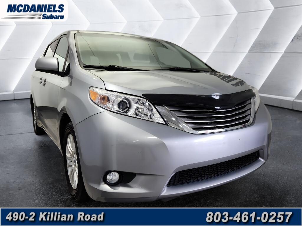 Used 2017 Toyota Sienna XLE 8 Passenger Van Passenger Van