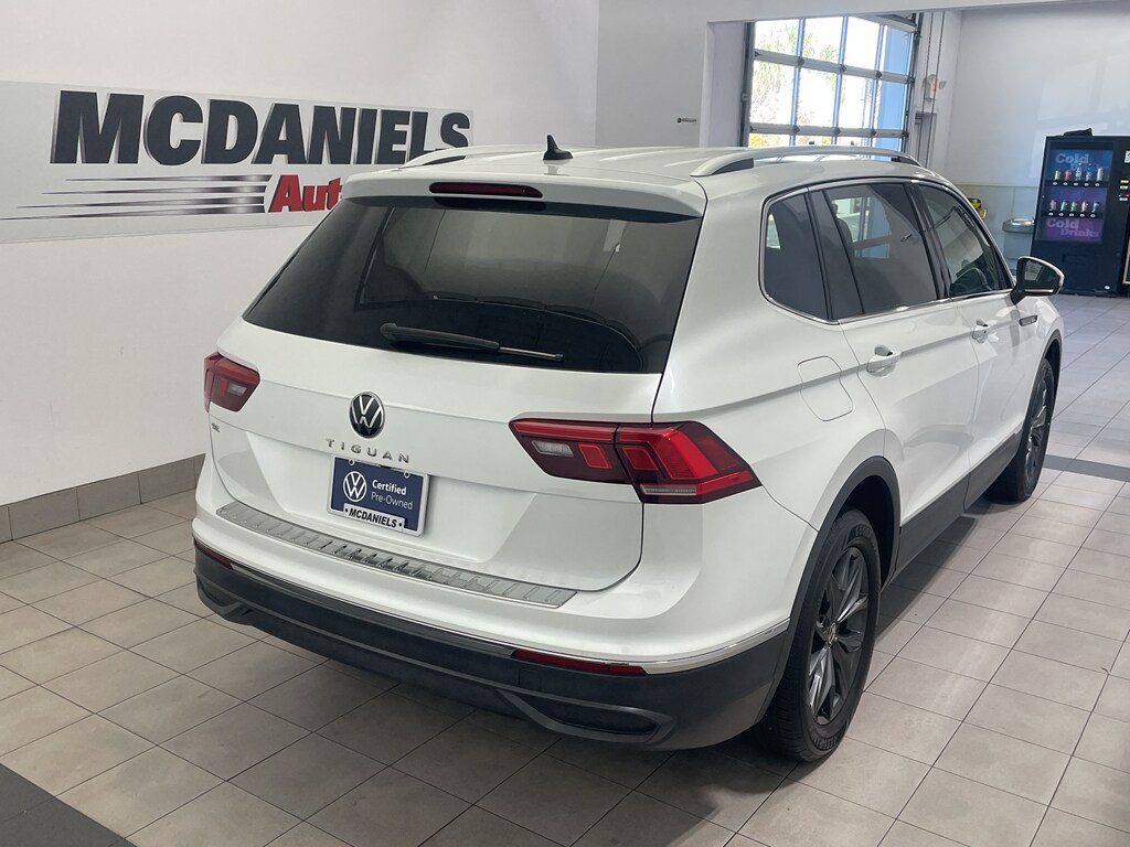 2023 Volkswagen Tiguan SE photo 3