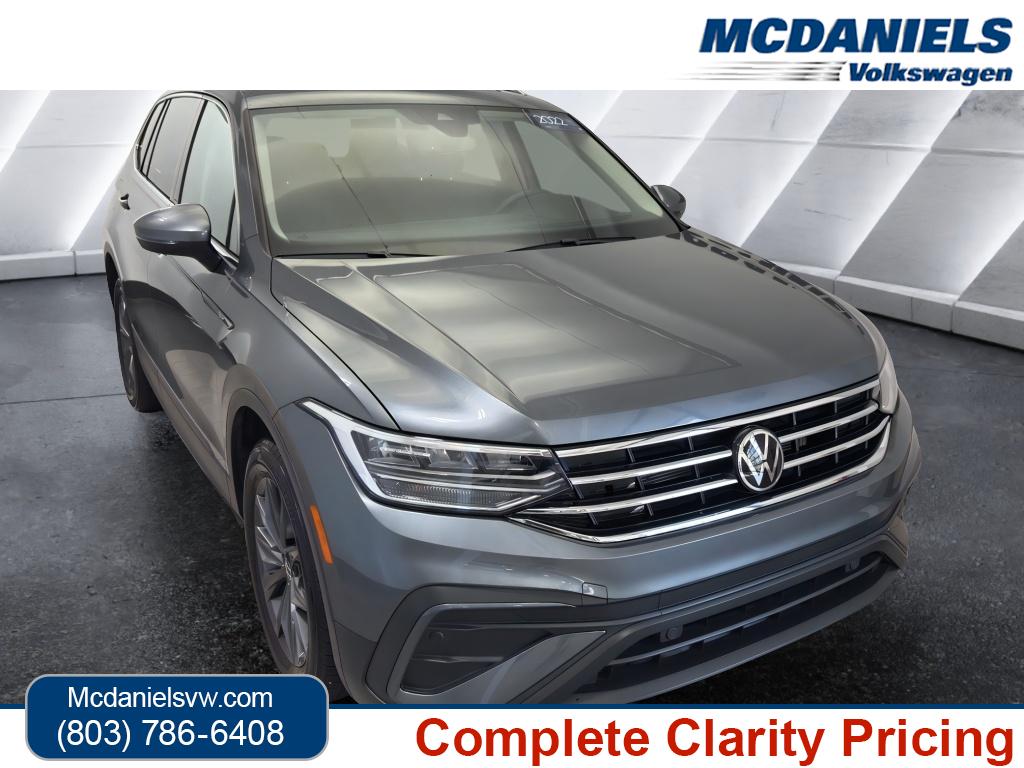 2022 Volkswagen Tiguan SE's photo
