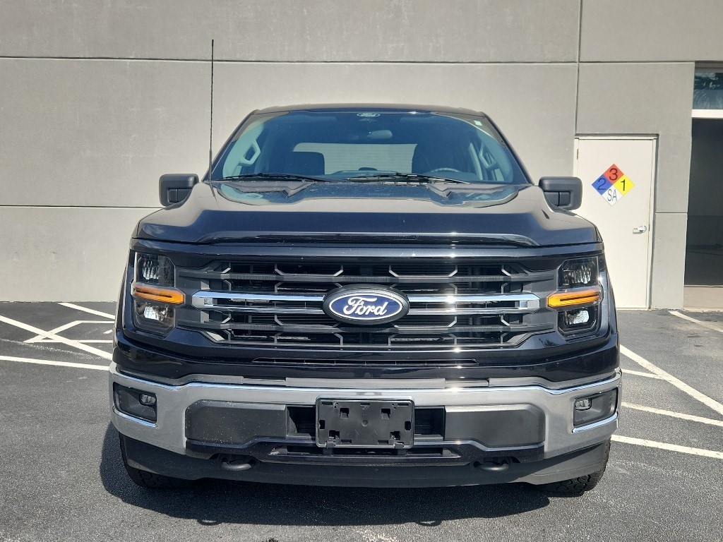 Used 2025 Ford F-150 XLT Truck SuperCrew Cab