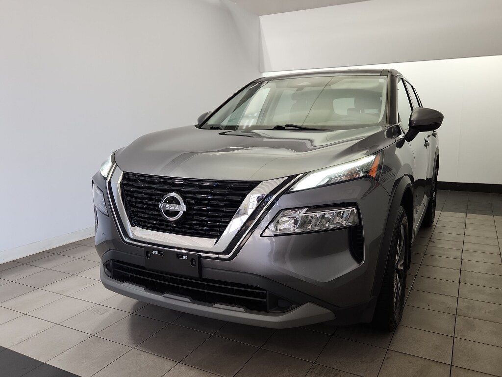 2023 Nissan Rogue SV photo 2