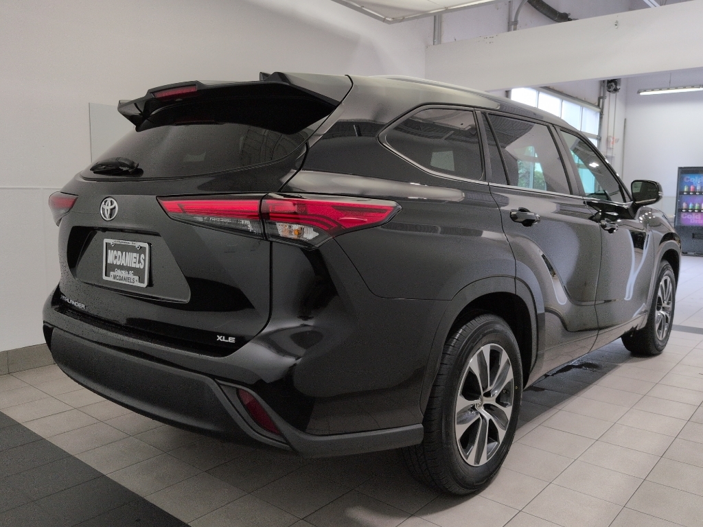 Used 2023 Toyota Highlander XLE SUV