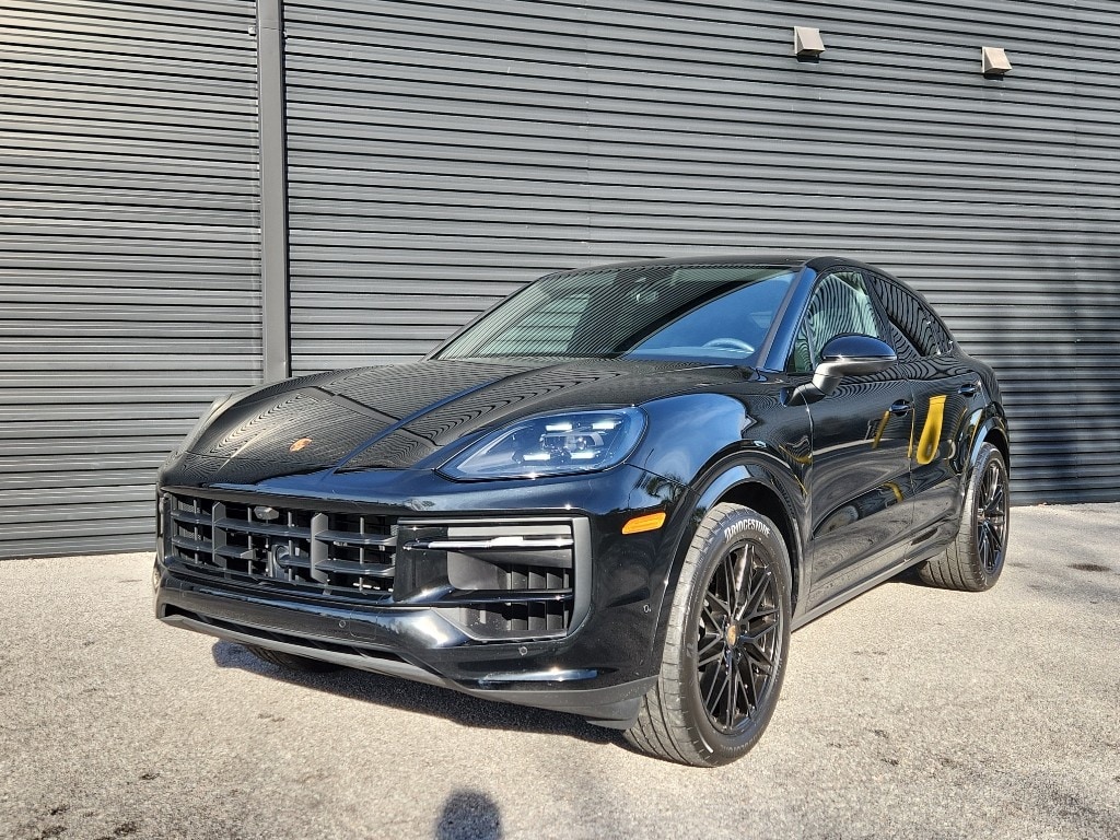 2024 Porsche Cayenne Standard's photo