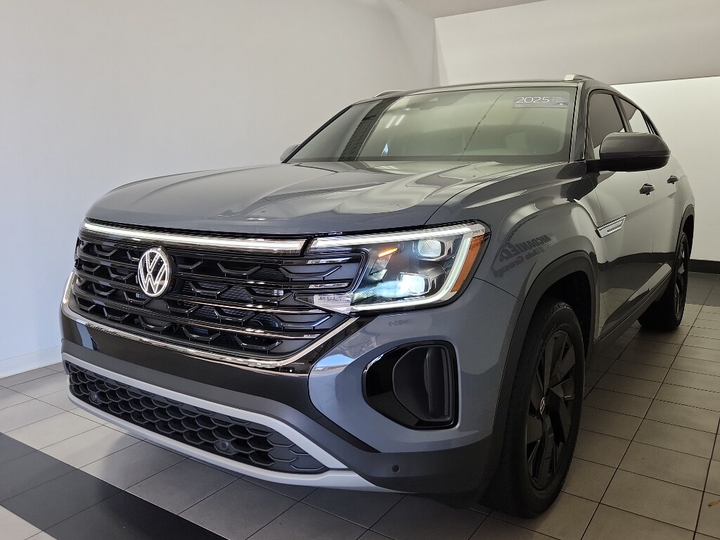 Certified 2025 Volkswagen Atlas Cross Sport 2.0T SE w/Technology SUV
