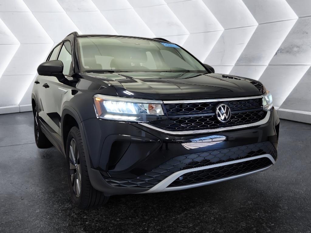 2023 Volkswagen Taos 1.5T S's photo