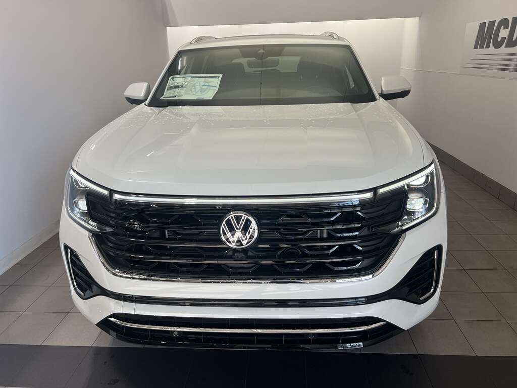New 2026 Volkswagen Atlas Cross Sport SEL Premium R-Line 4motion Wagon