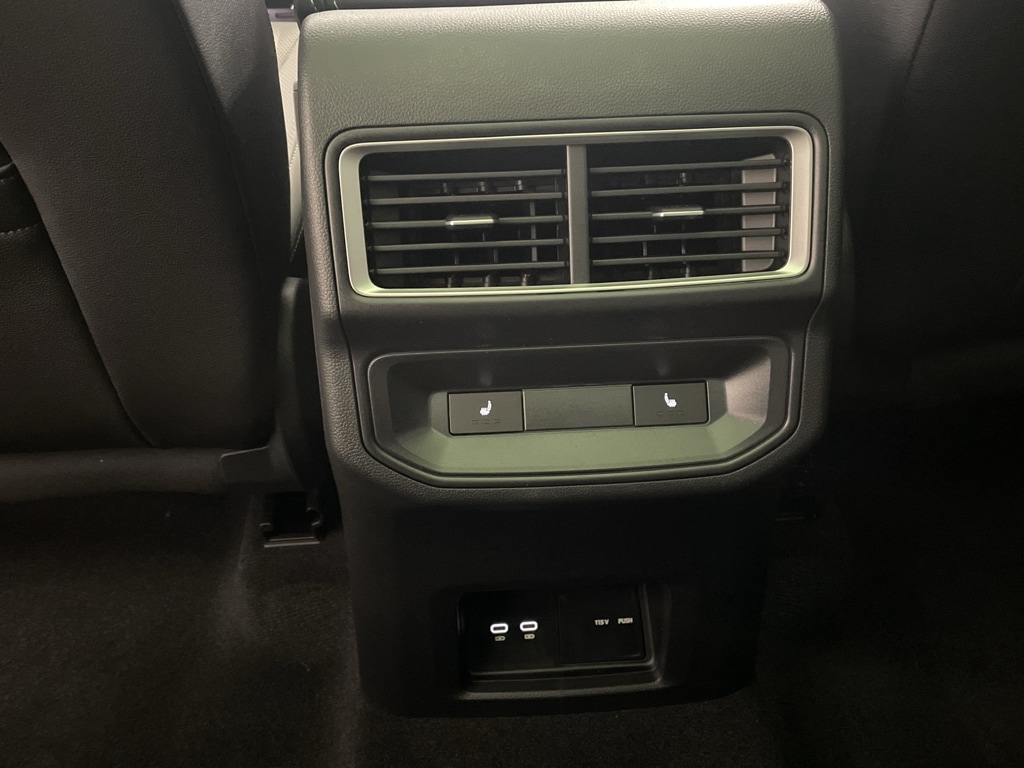 2026 Volkswagen Atlas Cross Sport SEL R-LINE - Photo 34