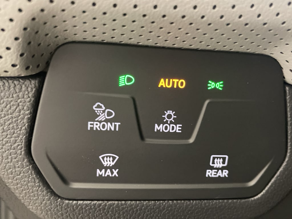 2026 Volkswagen Atlas Cross Sport SEL R-LINE - Photo 16