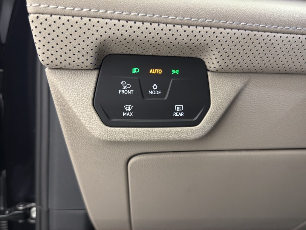 2026 Volkswagen Atlas SE w/Tech - Photo 11