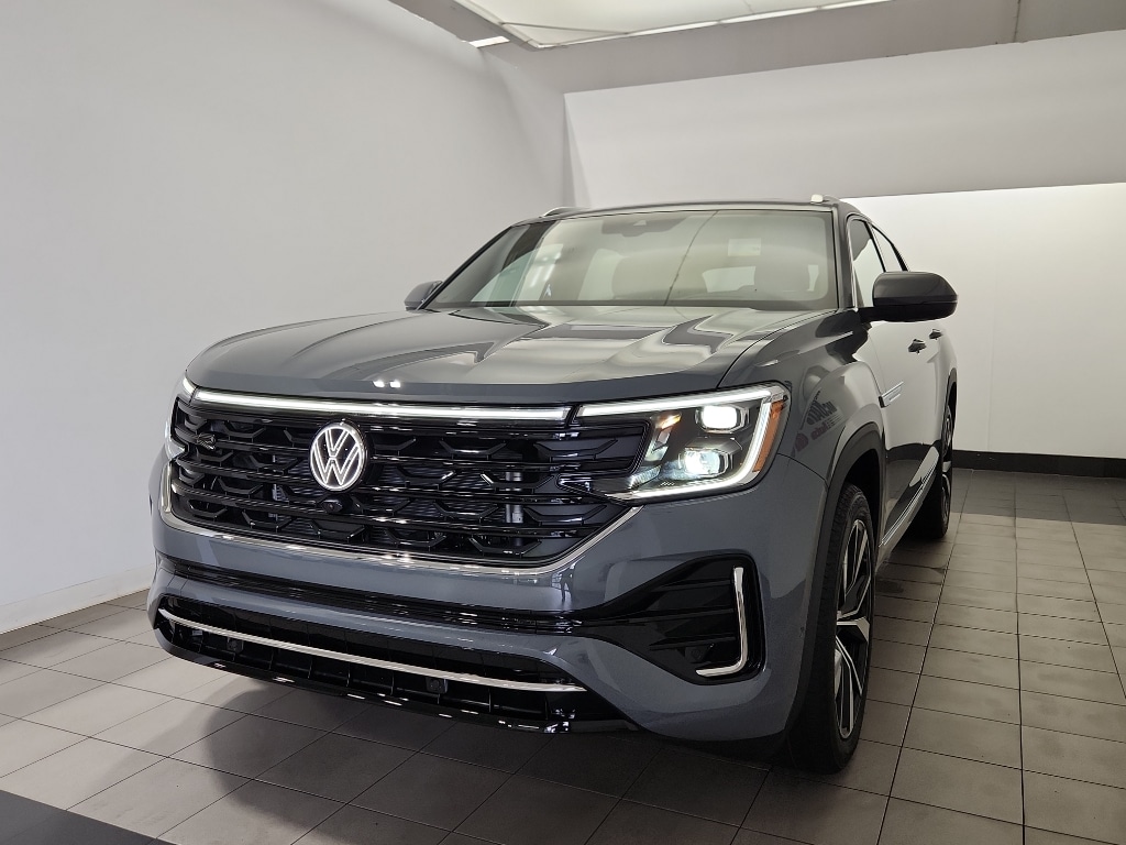 2026 Volkswagen Atlas Cross Sport SEL Premium R-LINE - Photo 2