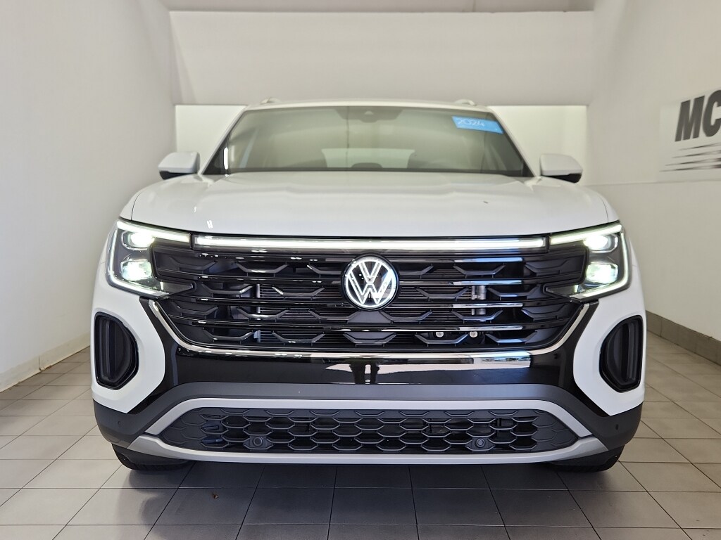 Used 2024 Volkswagen Atlas Cross Sport 2.0T SE w/Technology SUV