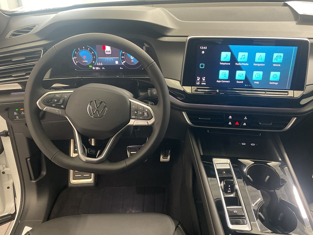 2026 Volkswagen Atlas Cross Sport SEL R-LINE - Photo 14