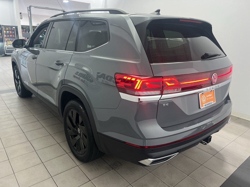 Used 2025 Volkswagen Atlas 2.0T SE w/Technology Sport Utility