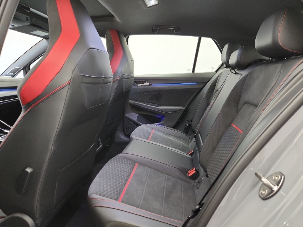 2026 Volkswagen Golf GTI SE - Photo 32