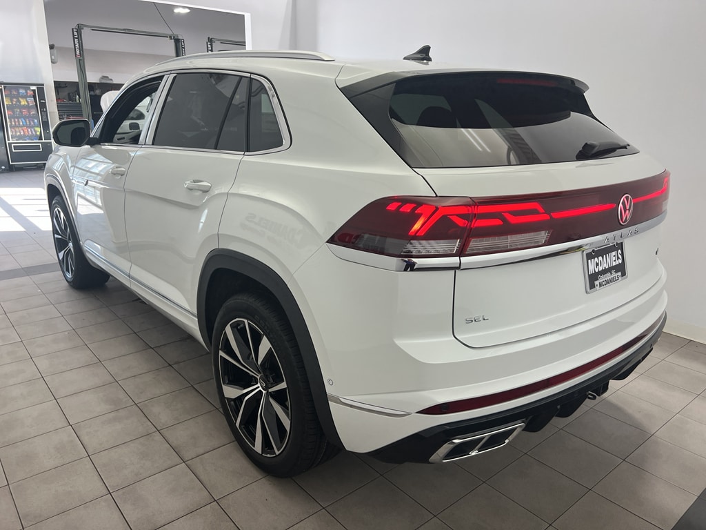 New 2026 Volkswagen Atlas Cross Sport SEL Premium R-Line 4motion Wagon