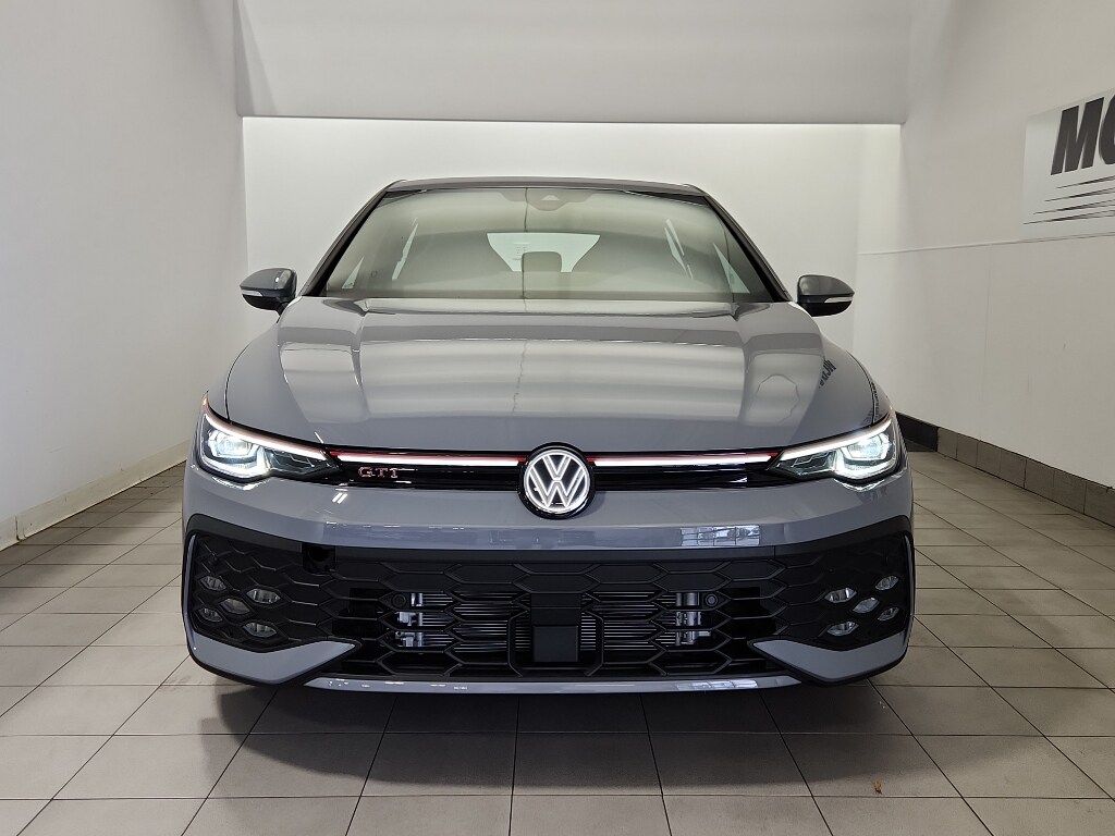 2025 Volkswagen Golf GTI S photo 3