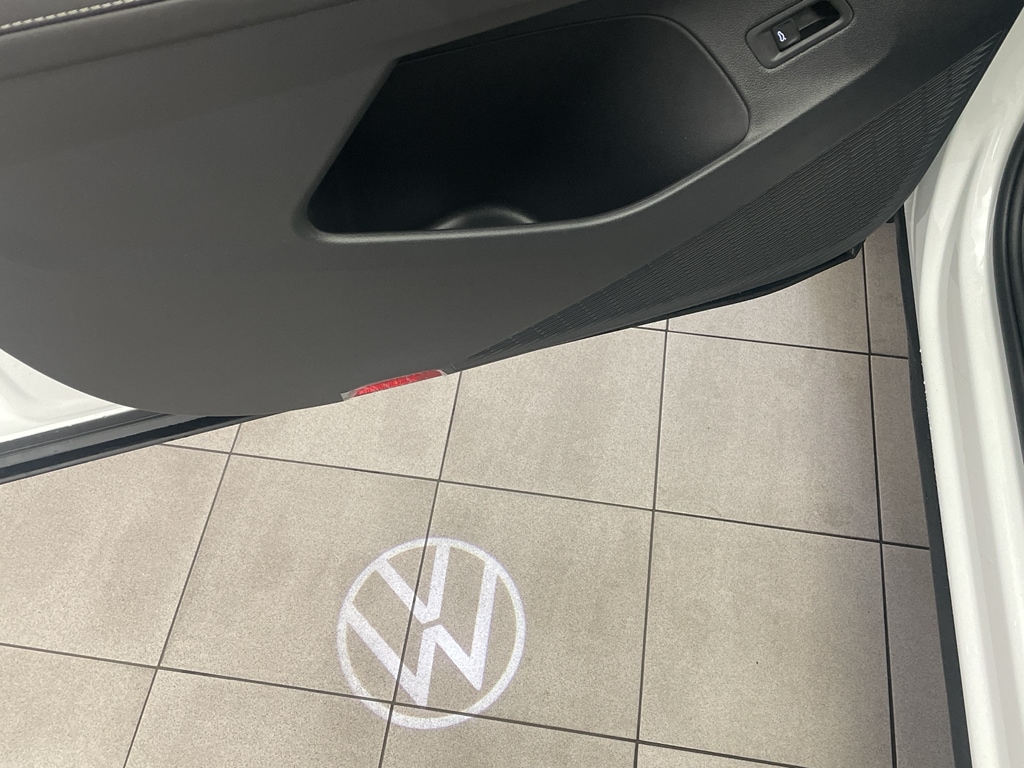 2026 Volkswagen Atlas Cross Sport SEL R-LINE - Photo 12