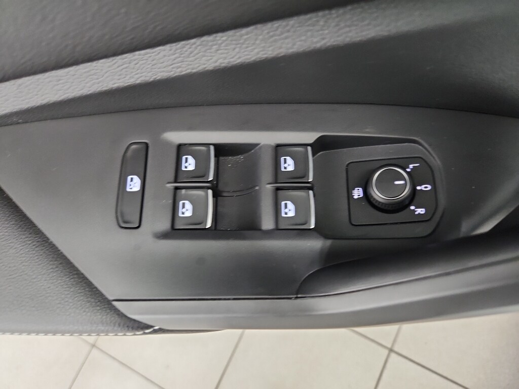 2026 Volkswagen Jetta Sport - Photo 11