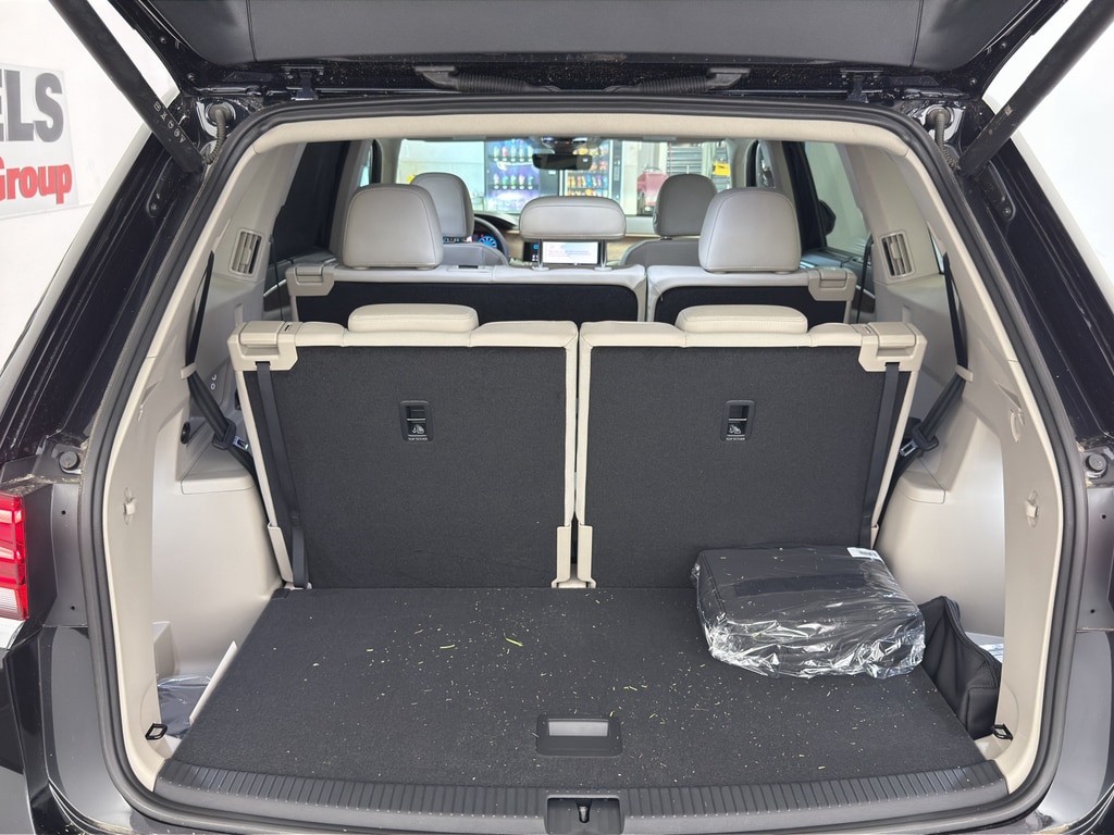 2026 Volkswagen Atlas SE w/Tech - Photo 32