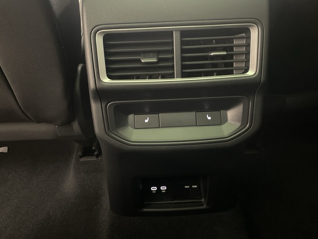 2026 Volkswagen Atlas Cross Sport SEL R-LINE - Photo 34