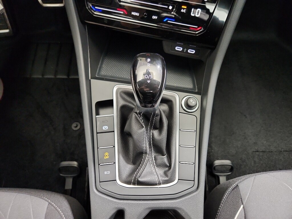 2026 Volkswagen Jetta Sport - Photo 25
