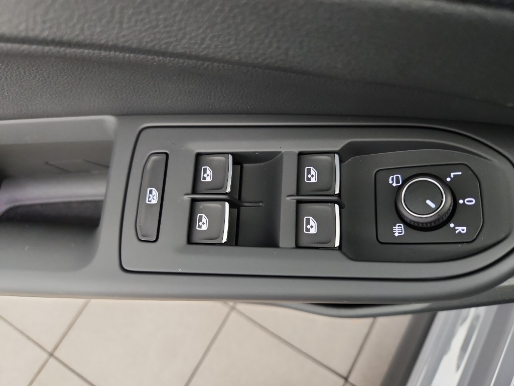 2026 Volkswagen Golf GTI SE - Photo 10