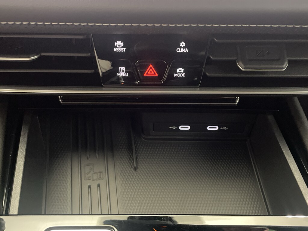 2026 Volkswagen Atlas Cross Sport SEL R-LINE - Photo 25