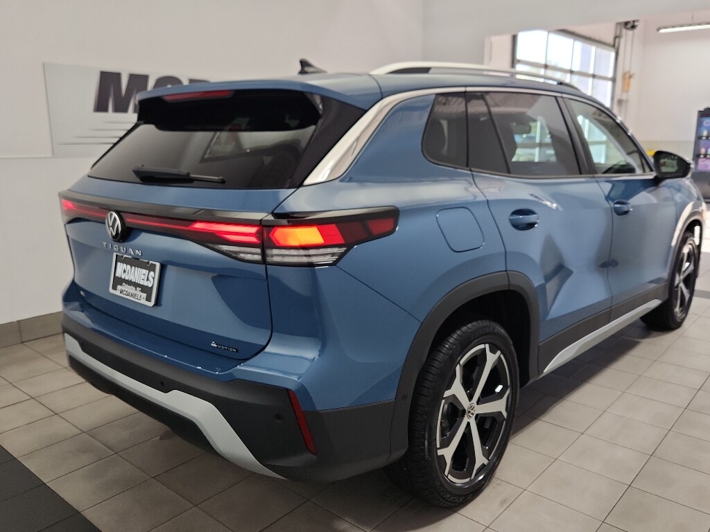 2025 Volkswagen Tiguan SE photo 3